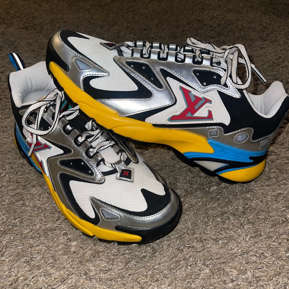 100% AUTHENTIC LOUIS VUITTON RUNNER TATIC SNEAKER SIZE 8 MENS!!!